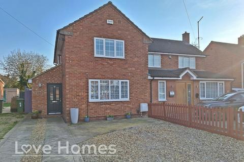undefined, York Close, Barton-Le-Clay, MK45 4QB