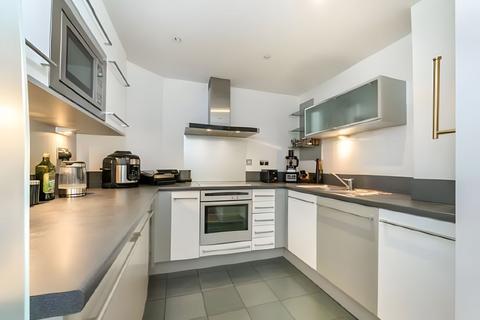 1 bedroom flat for sale, Orion Point, Crews Street, Canary Wharf, E14