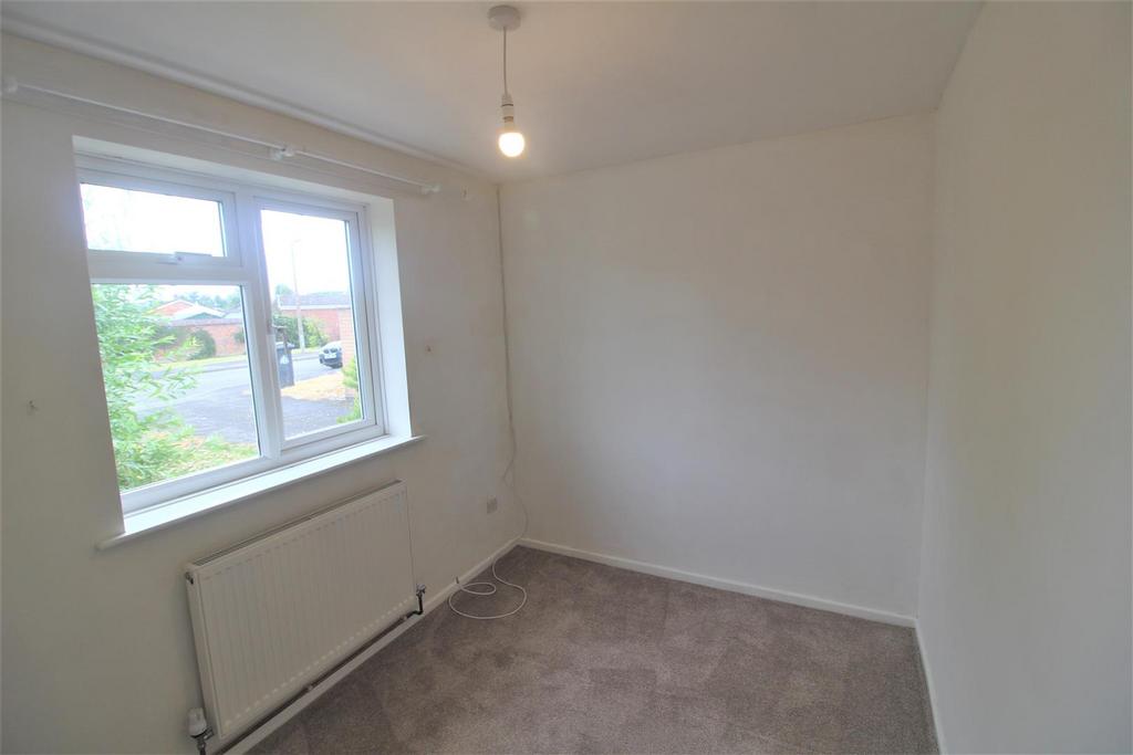 Bedroom 2.JPG