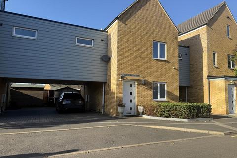 Browne Willis Close, Bletchley