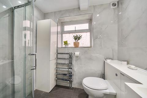 3 bedroom flat for sale, Alexandra Avenue, Harrow, HA2