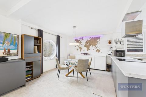3 bedroom apartment for sale, Asturias Way, Ocean Village