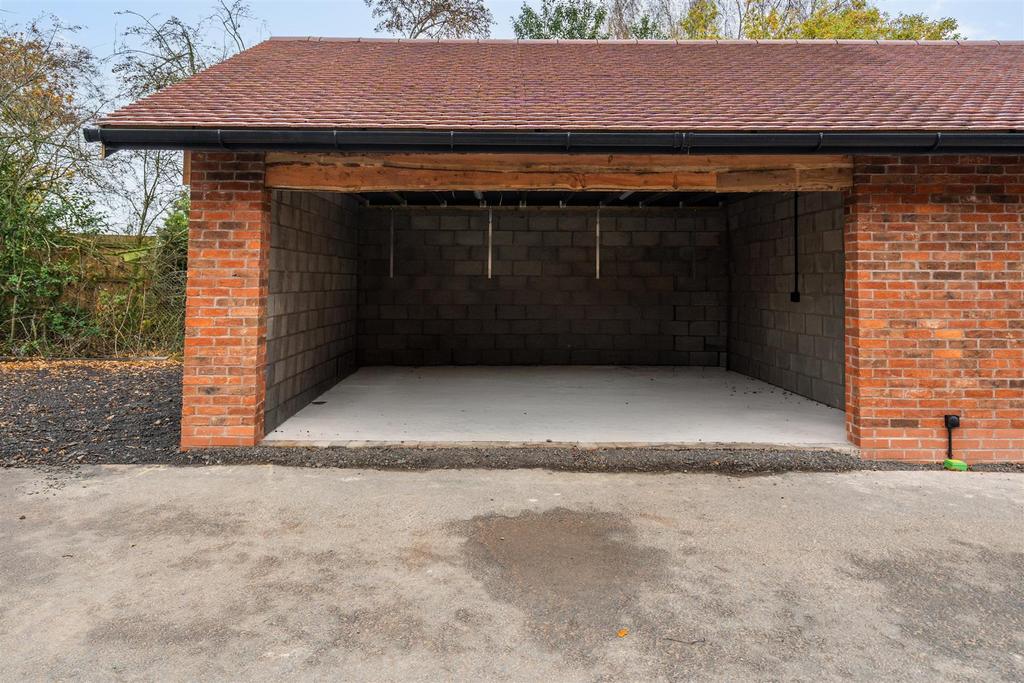 Barn 4 Fallon Court 30.jpg