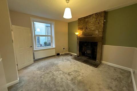 2 bedroom end of terrace house to rent, High Street, Sutton-in-craven