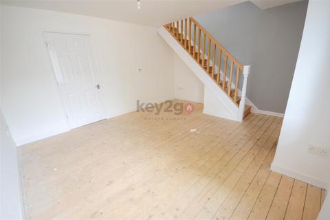 3 bedroom semi-detached house to rent, Handsworth Road, Darnall, S9