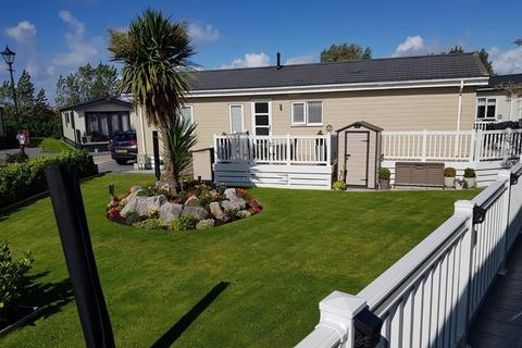 2 bedroom lodge for sale, Two Bed Willerby Delamere Poulton Plaiz Leisure Park, Poulton-le-Fylde FY6