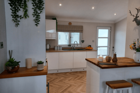 2 bedroom lodge for sale, Two Bed Willerby Delamere Poulton Plaiz Leisure Park, Poulton-le-Fylde FY6