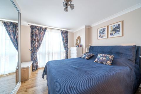 2 bedroom apartment for sale, Westow Street, London