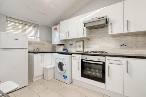 1 bedroom apartment to rent, Abingdon Close, London, NW1