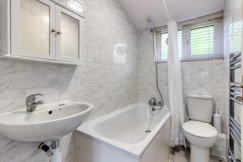 1 bedroom apartment to rent, Abingdon Close, London, NW1