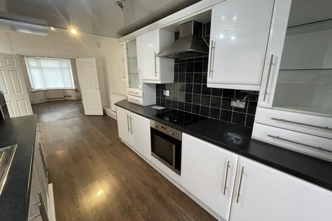 2 bedroom terraced house for sale, Torrisholme Road, Liverpool, Merseyside, L9 6AT