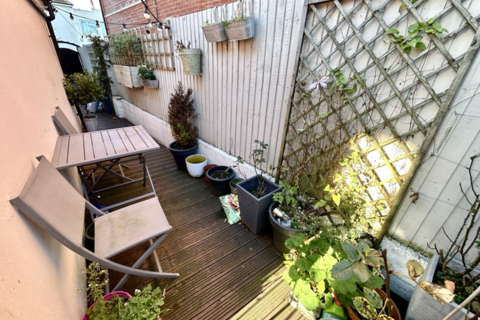 2 bedroom apartment to rent, Ashley Road, Boscombe