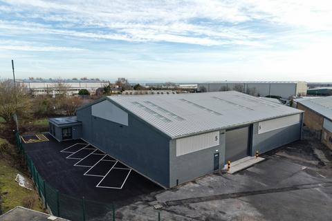 Warehouse to rent, Salisbury Rd Haydock WA11 9XG