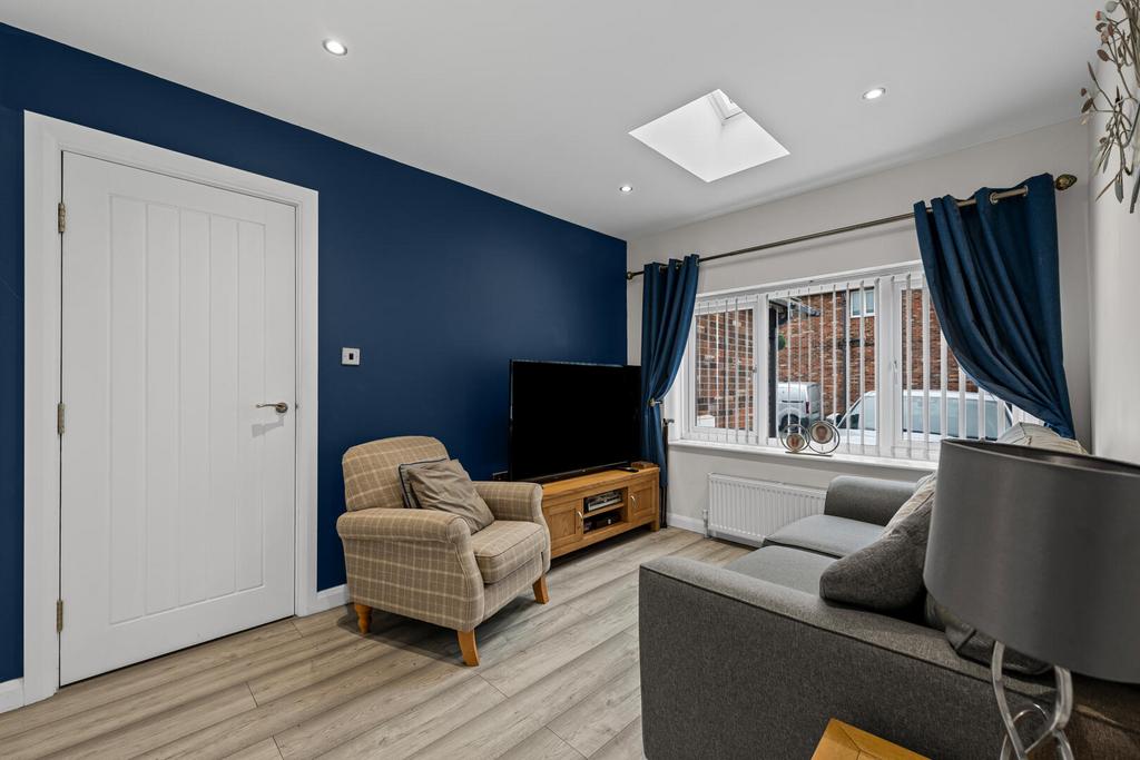2nd Living Room
