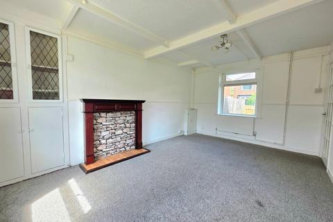 3 bedroom semi-detached house to rent, Chequer Avenue, Doncaster