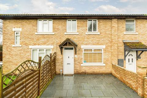 undefined, Sonning Gardens, Hampton TW12