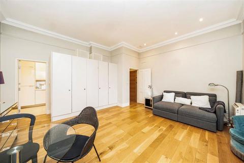 Studio to rent, Cleveland Square, London W2