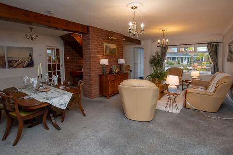 4 bedroom detached house for sale, Woodrow Park, Grimsby DN33