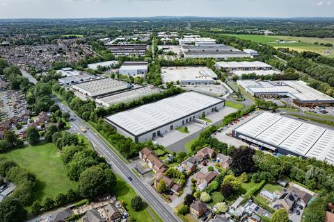 Factory to rent, Chesford Grange Warrington WA1 4RQ