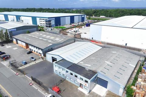 Warehouse to rent, Wilcock Rd Haydock WA11 9ST