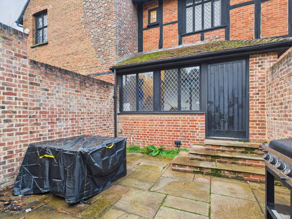 Private Courtyard
