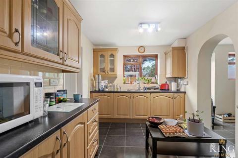 undefined, Westmead Avenue, Studley