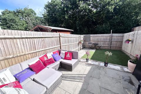2 bedroom terraced house for sale, Wintergreen Gardens, Newport