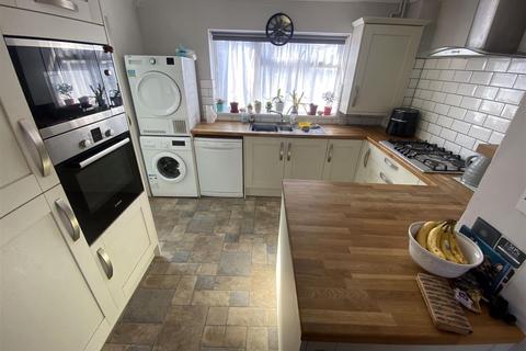 1 bedroom detached house to rent, Merrie Gardens, Sandown