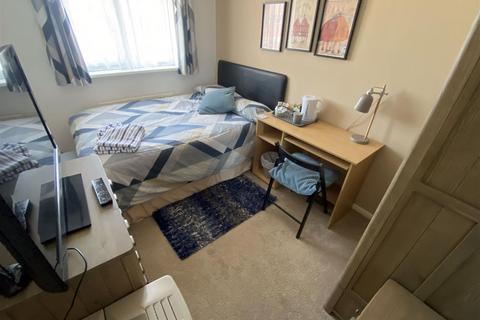 1 bedroom detached house to rent, Merrie Gardens, Sandown