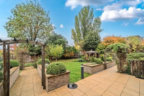 undefined, Darlaston Road, Wimbledon, London, SW19