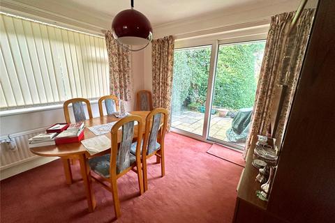 4 bedroom bungalow for sale, Pine Drive, St. Ives, Ringwood, BH24