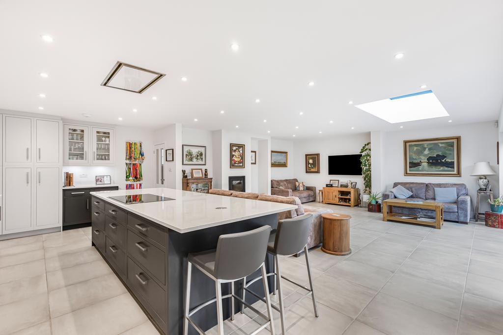 Kitchen/Living
