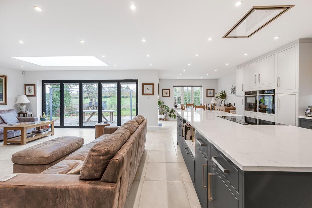 Living/Kitchen