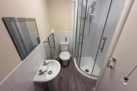 1 bedroom flat to rent, Romsey Road, Southampton SO16