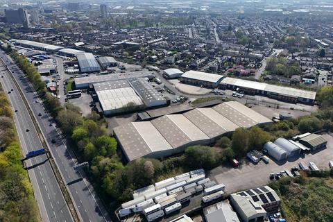 Warehouse to rent, Lynwell Rd Manchester M30 9QG
