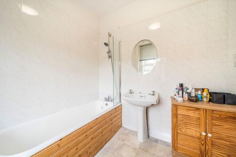 undefined, Belmont Grove, London SE13