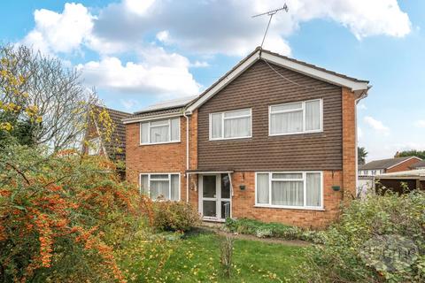 Ashdene Road, Ash GU12