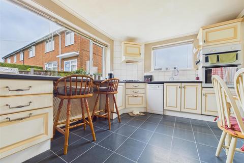 3 bedroom house for sale, Harvey Road, Rugeley