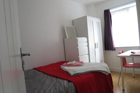 5 bedroom house to rent, Churchview Court, North Road, Nottingham NG2