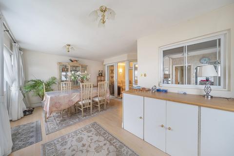 undefined, Portland Crescent, Stanmore