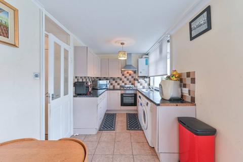 3 bedroom maisonette for sale, Aytoun Road, Stockwell, London, SW9
