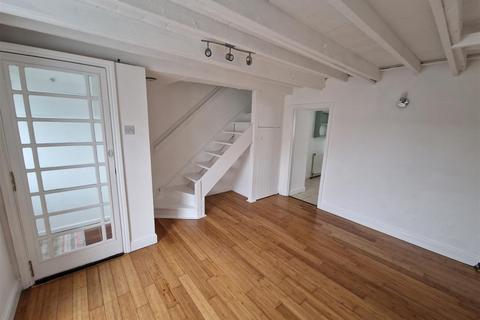 undefined, Pauls Row, Truro