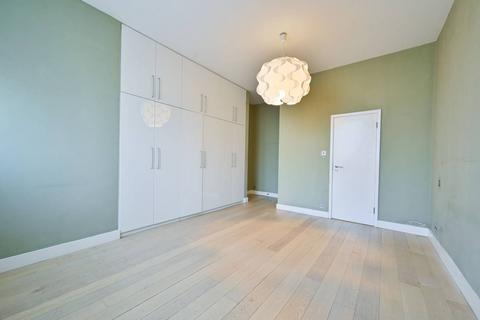 3 bedroom flat to rent, Sutherland Avenue, Little Venice, London, W9