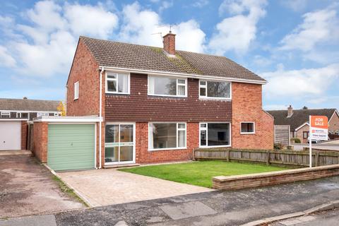 3 bedroom semi-detached house for sale, Grange Drive, Melton Mowbray, LE13 1EZ