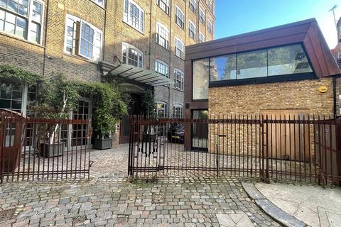 undefined, Belmont Street, London, London