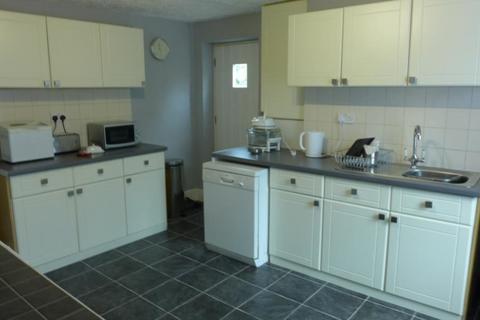 3 bedroom semi-detached house to rent, 33 Queensway, Mildenhall, Suffolk, IP28