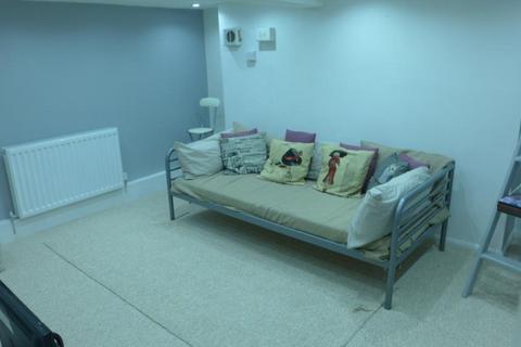 3 bedroom semi-detached house to rent, 33 Queensway, Mildenhall, Suffolk, IP28