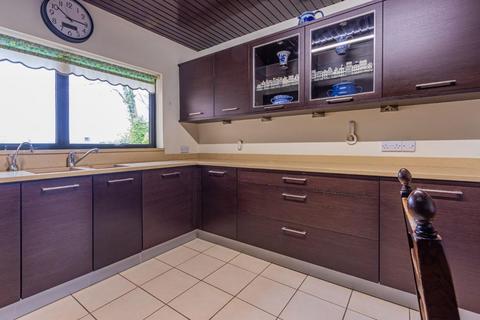 4 bedroom detached house for sale, Mill Road, Cardiff CF14
