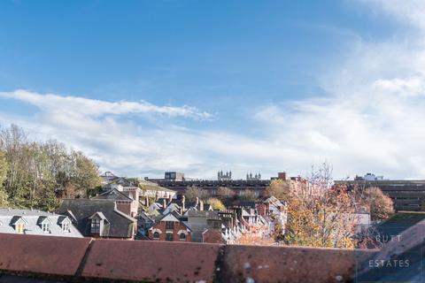 undefined, Exeter EX4