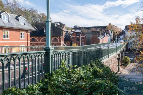 undefined, Exeter EX4